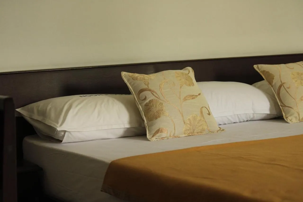 Hotel Noor Plaza à Angamaly