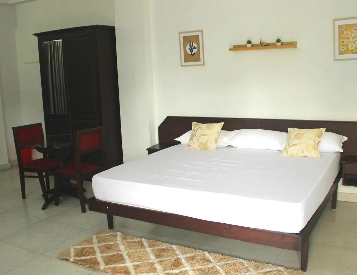 Hotel Noor Plaza à Angamaly