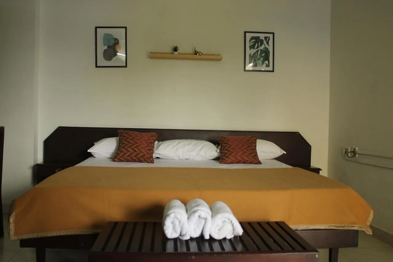 Hotel Noor Plaza à Angamaly