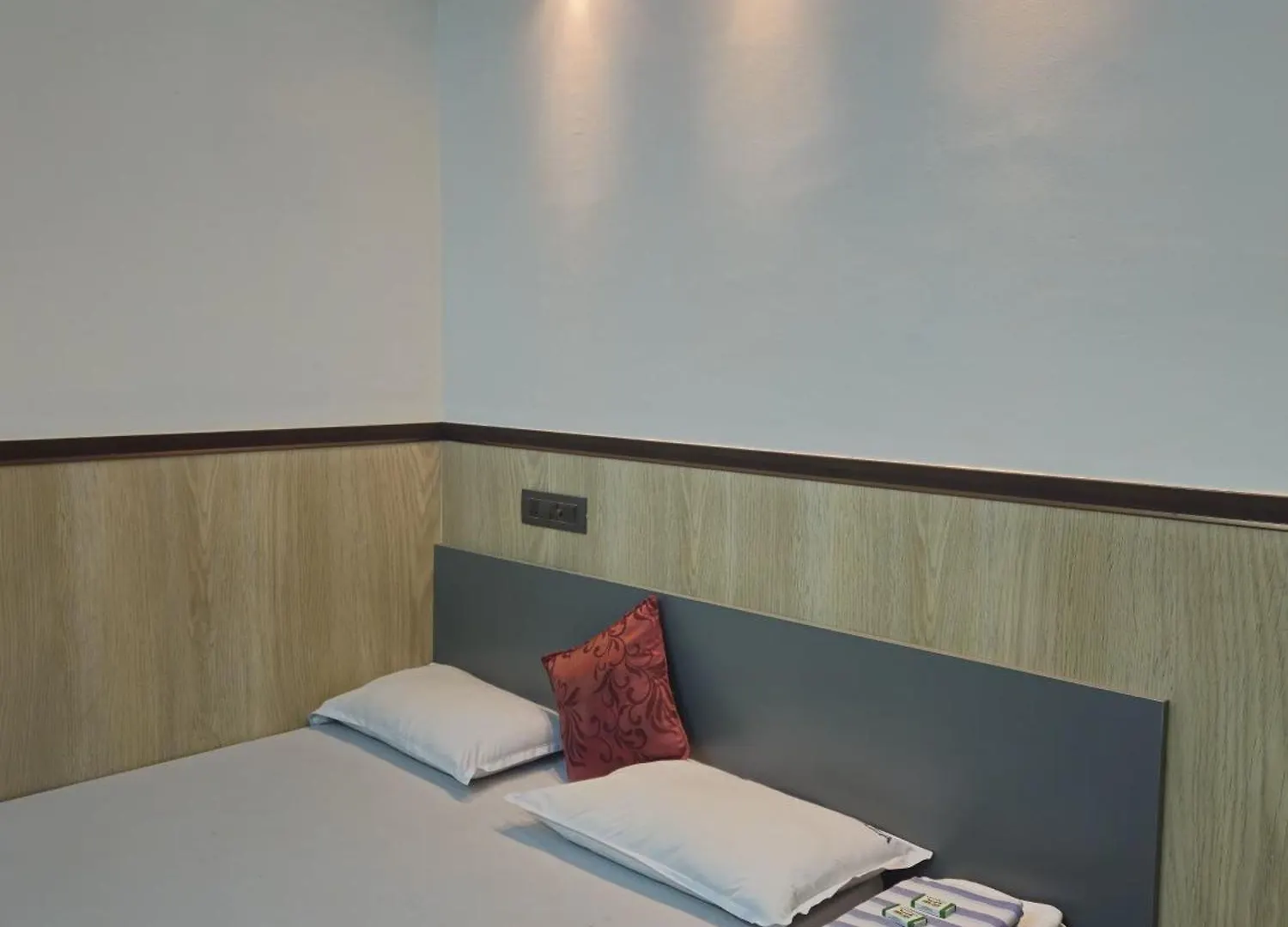 Hotel Noor Plaza à Angamaly 0*,